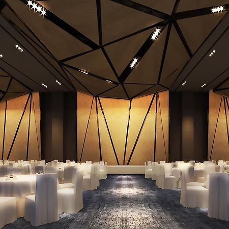 Novotel Singapore On Stevens Экстерьер фото
