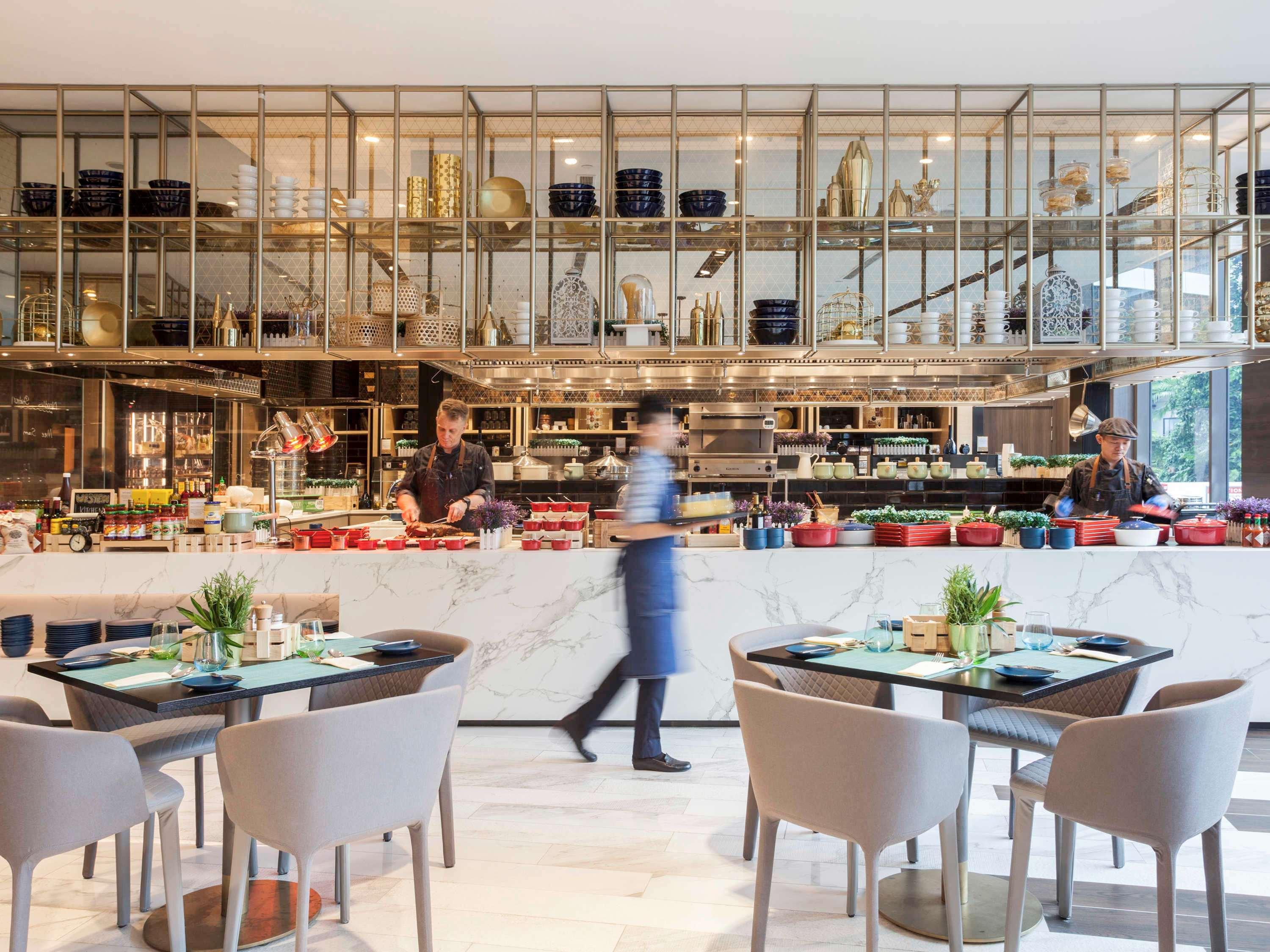 Novotel Singapore On Stevens Экстерьер фото