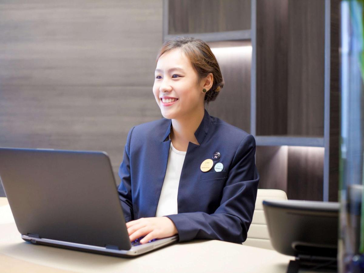 Novotel Singapore On Stevens Экстерьер фото