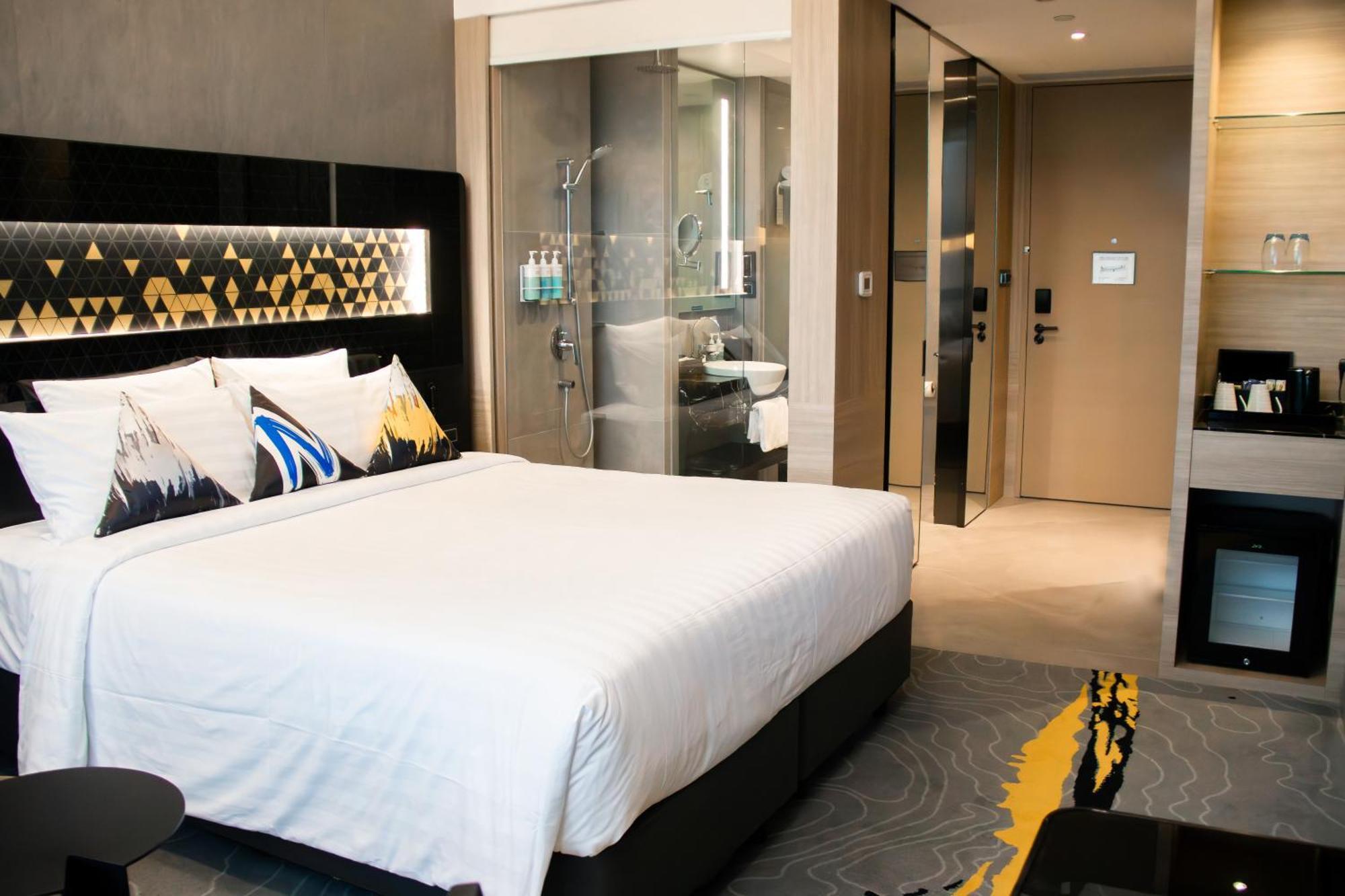 Novotel Singapore On Stevens Экстерьер фото