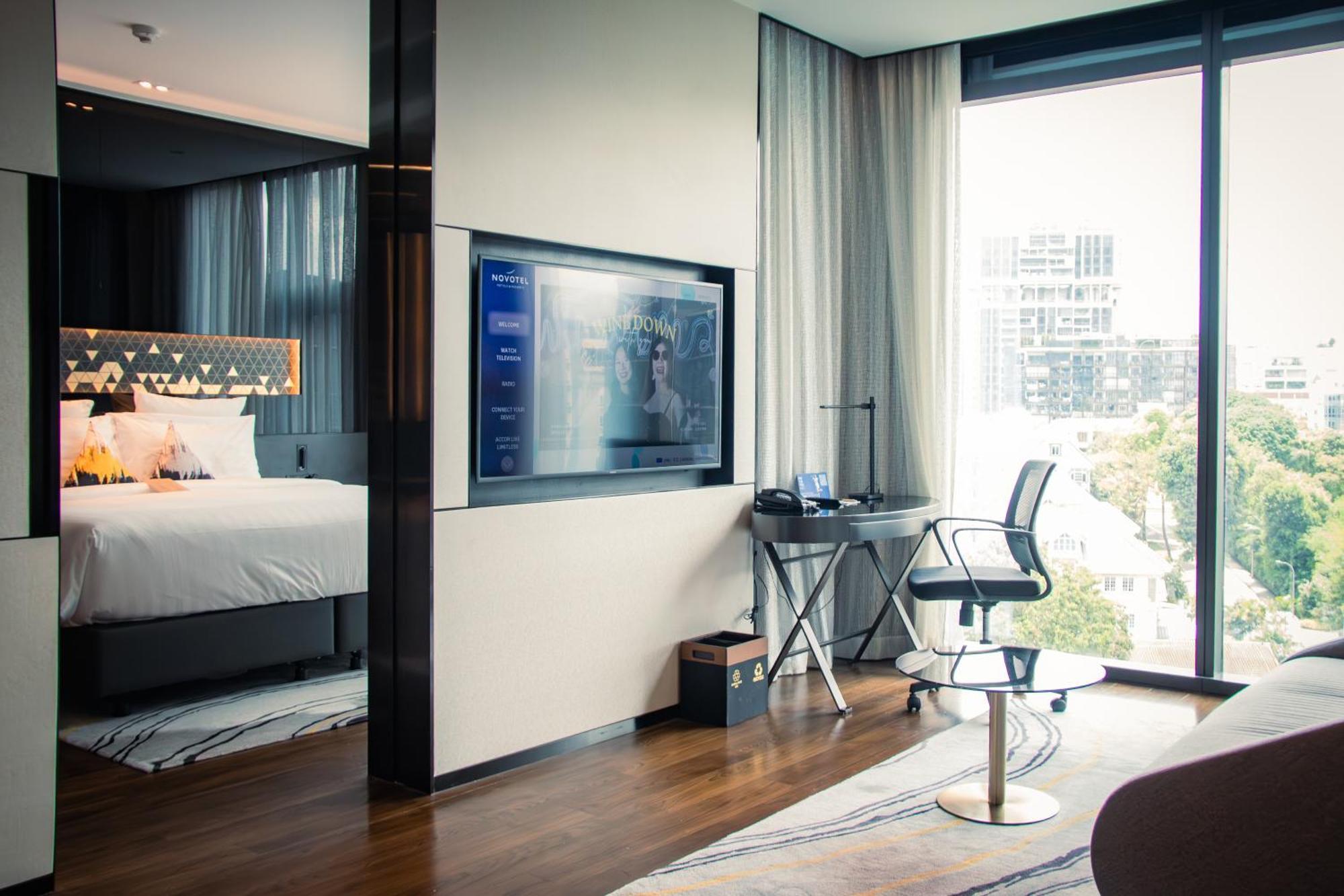 Novotel Singapore On Stevens Экстерьер фото